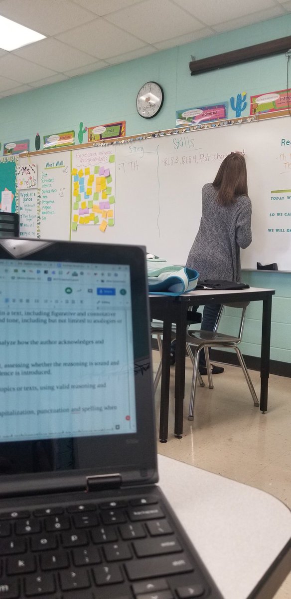 CardwellsClass's tweet photo. The ELA 8th grade Reading department is working hard today @WEMSNews getting ready for second quarter 📚✏📝 #giveusallthestories #scarystoriesfordays @MrsKinmanELA https://t.co/oHmUF8gBOM