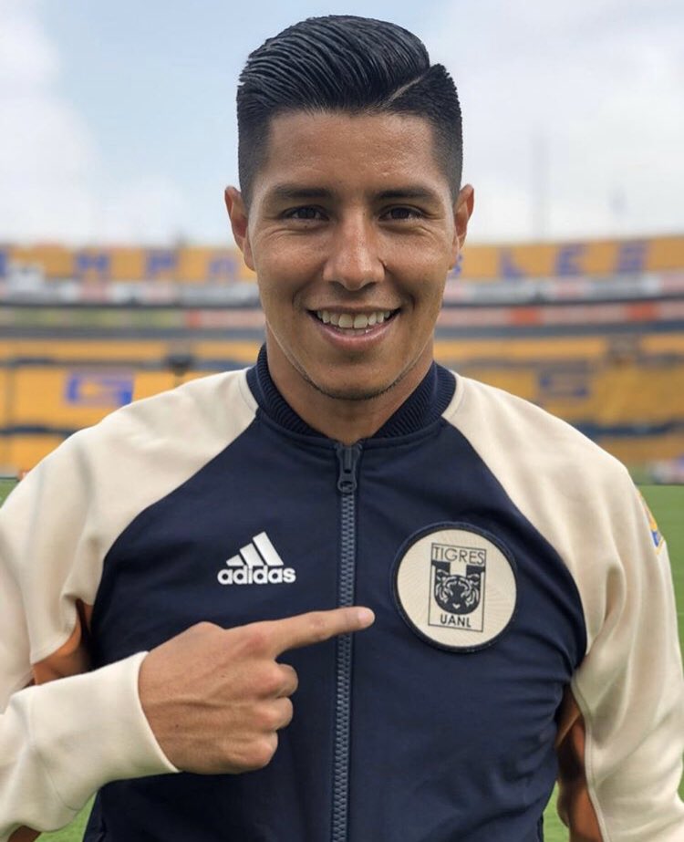 adidas tigres jacket