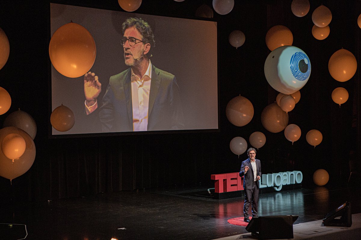 “We have to reduce the gap between the outcomes in professionals and amateurs when it comes to sport injuries.”⚽<a href="/TenconeFabrizio/">Fabrizio Tencone</a> on asking the same level of care offered to pro athletes.

#training #sportinjuries #buffon #prevention

#TEDxLugano2019 #Tailormade

©TEDxLugano/HB