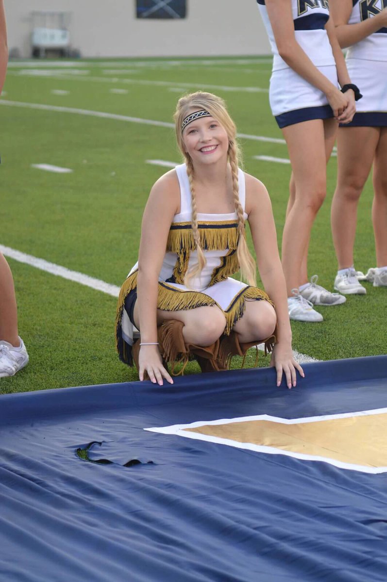 khscheerpics's tweet photo. Happy Birthday Dayna! https://t.co/7KcqNTI75D