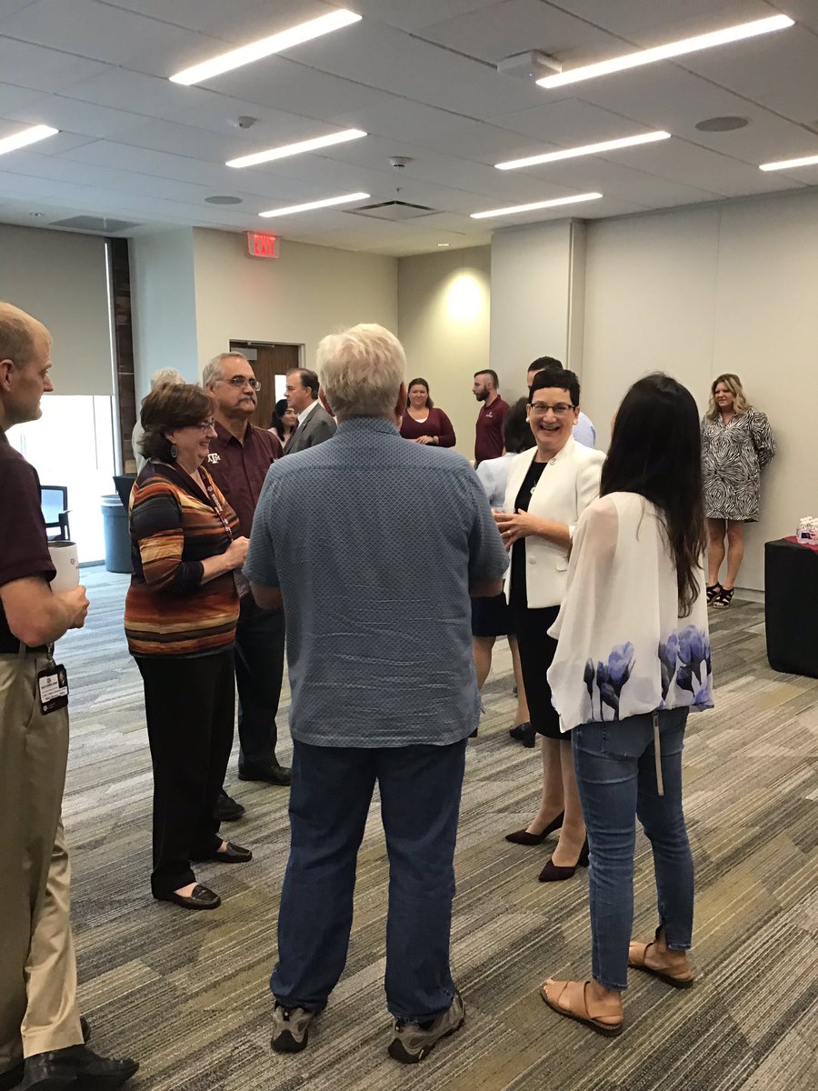TAMUHealth's tweet photo. Best wishes to Carrie Byington, MD, in her new adventure with @UofCalifornia! Thank you for your selfless service and leadership.

#TAMUHealth https://t.co/9cXJnkGiHB