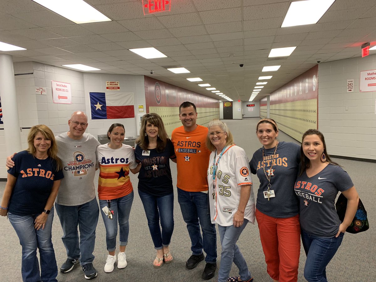 jason__ovalle's tweet photo. Let’s go @astros!!! #TAKEITBACK #NOMORE1pmWeekdayStarts https://t.co/b5w5OmcREK