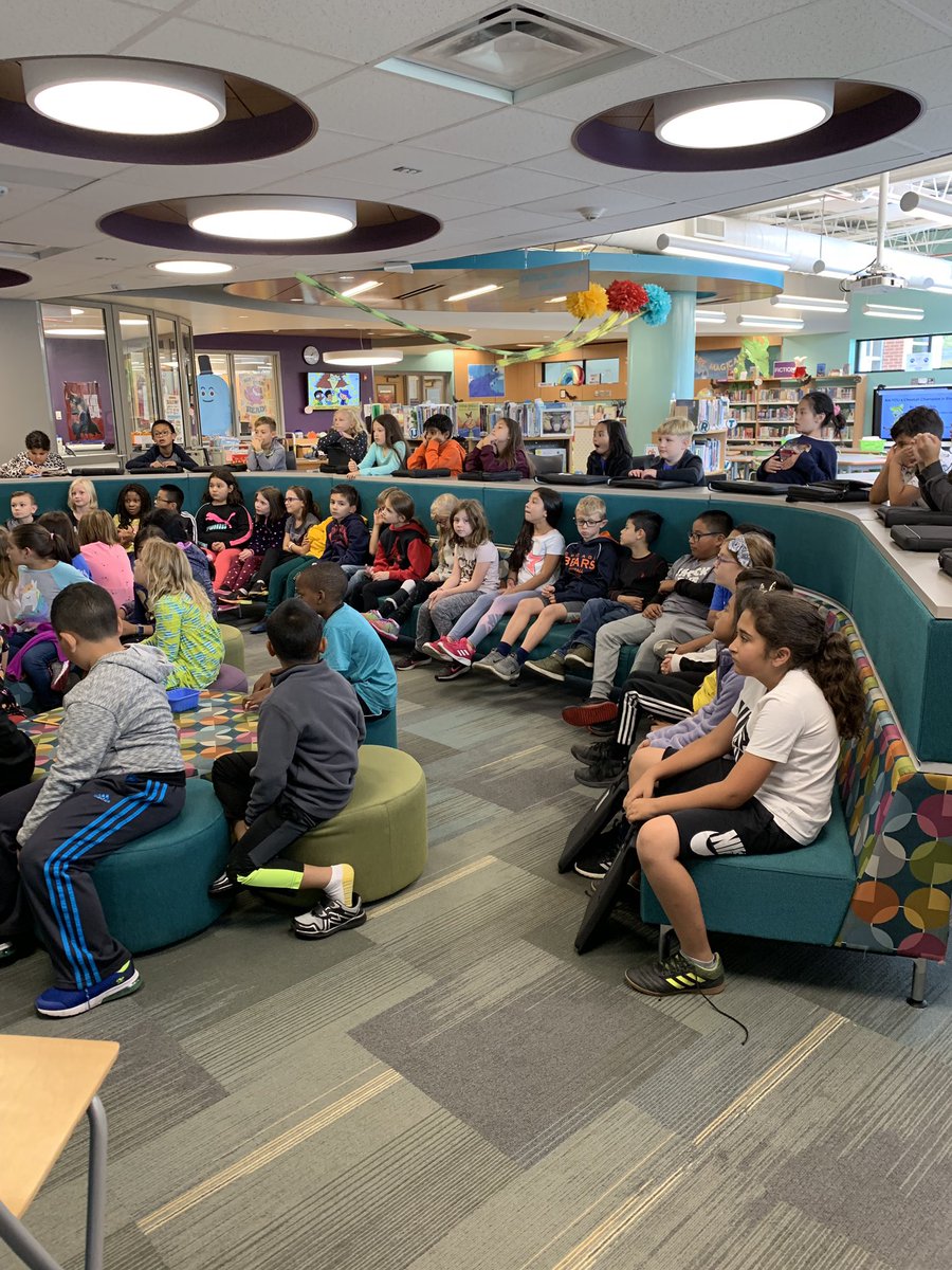 CSroom112's tweet photo. 3rd grade Monthly Reading Celebration @CCSD93 @CarreraBetsy @MrsPetersCS @RexiliusSandra @CSPrincipalD93 @CheetahChamps @glamorteccsd93 https://t.co/kPaaUut2xf