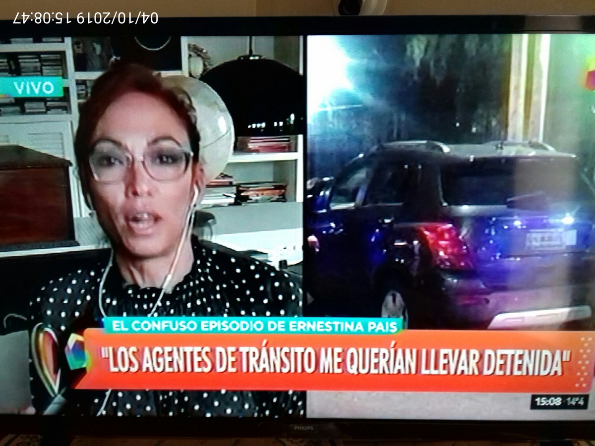 TvVallez's tweet photo. Ernestina Pais : "Todos conocen mi posicion politica.. 😨" ¿Que corno tiene q ver eso? #Intrusos Se hubiese hecho el control alcoholemia🍻🍷👀 Parecida está a Mora Godoy 💃💋 #BuenViernes #NoLeCreoNada #IntrusosDeViernes #Pasapalabra 👋 #LAM https://t.co/CGEqoDq7Dx