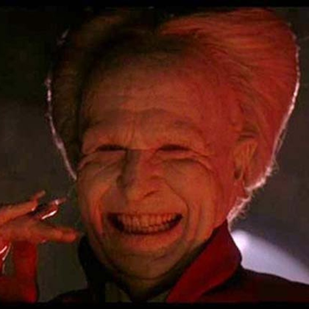 thisaxeisheavy's tweet photo. Movie Trivia 10/04/19- After a test screening, the audience decided that Bram Stroker's Dracula (1992) was to gory. The studio decided to cut out twenty five minutes to make the film more palatable. #movie #trivia #dracula #horror #vampire #coppola #halloween #1992 https://t.co/g0Ycj0O0QA