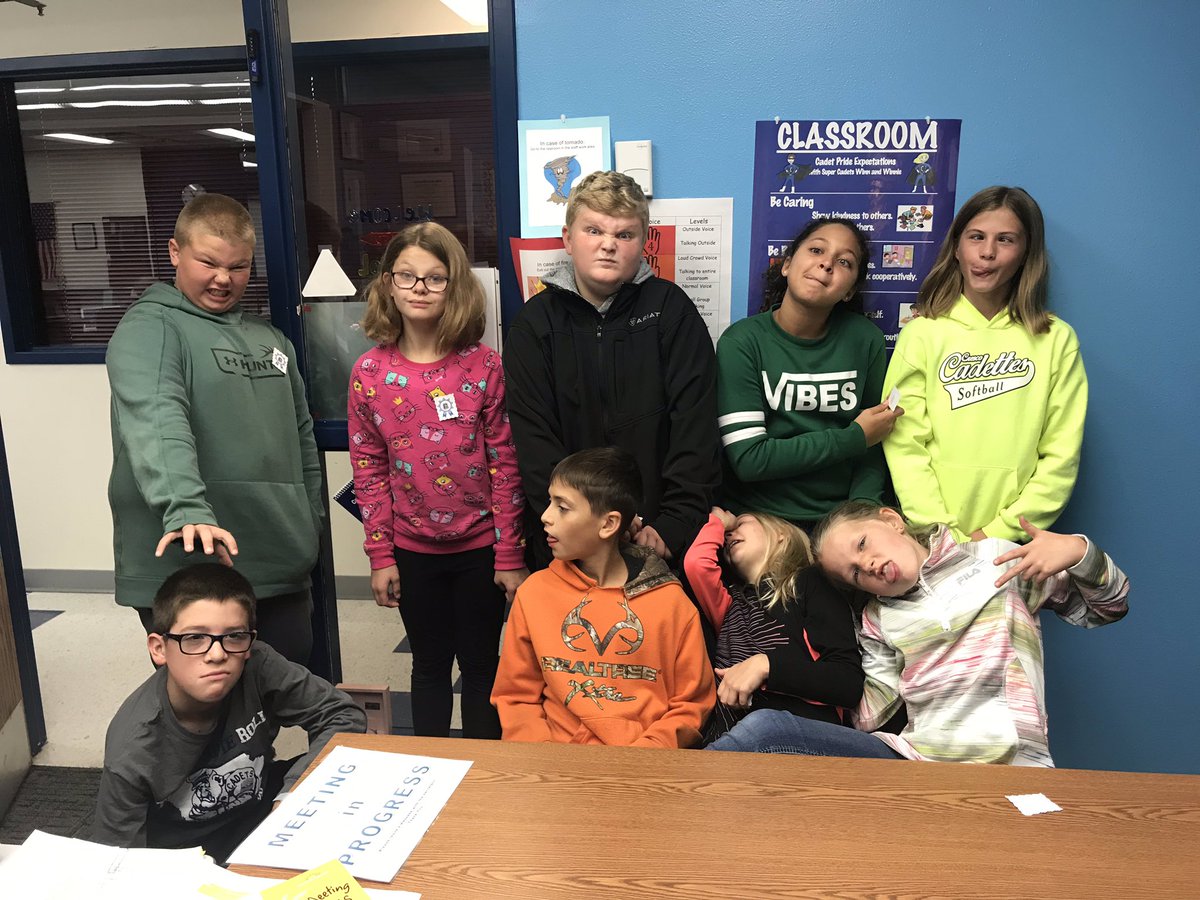 saramarleygrimm's tweet photo. Congratulations to these #CadetStar students for their awesome display of Cadet Pride in our building! #2020HowardWinn https://t.co/IzQHMfgfQ4