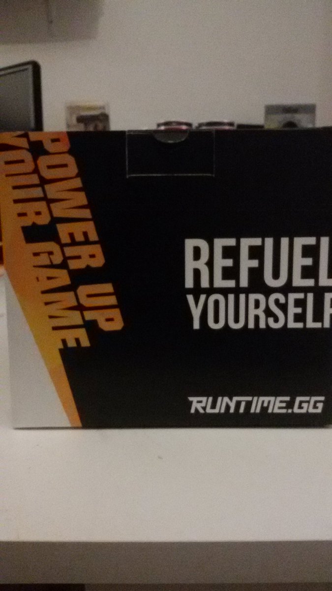 mikrofilm03's tweet photo. Endlich ist das Paket von @RuntimeGG da. Ich freue mich sehr den Inhalt zu testen um vielleicht ein Mitglied der #Runtimefamily zu werden 😊 #RuntimeGG https://t.co/9qIZqrI0FP