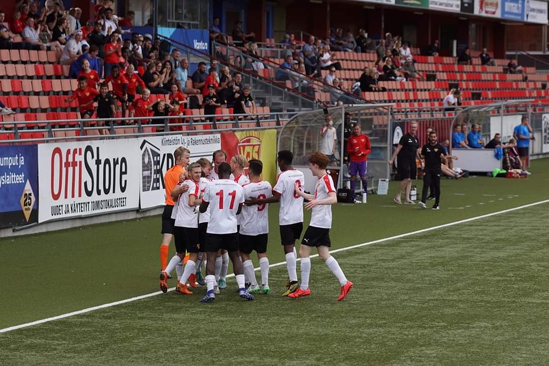 VJSMiehet's tweet photo. Huomenna mennään 🏟⚽️🔥
VJS - Sudet klo 14:00 Myyrmäen stadionilla. Isot panokset, kun pelataan sarjapaikasta kaudelle 2020 Kakkoseen. Kaikki stadionille kannustamaan VJS voittoon! Tsekkaa ottelun ja säilymistaiston lähtökohdat ennakosta 👇
https://t.co/QHcELwMIKV
📸:Ille Martela https://t.co/sbztsxTSFb
