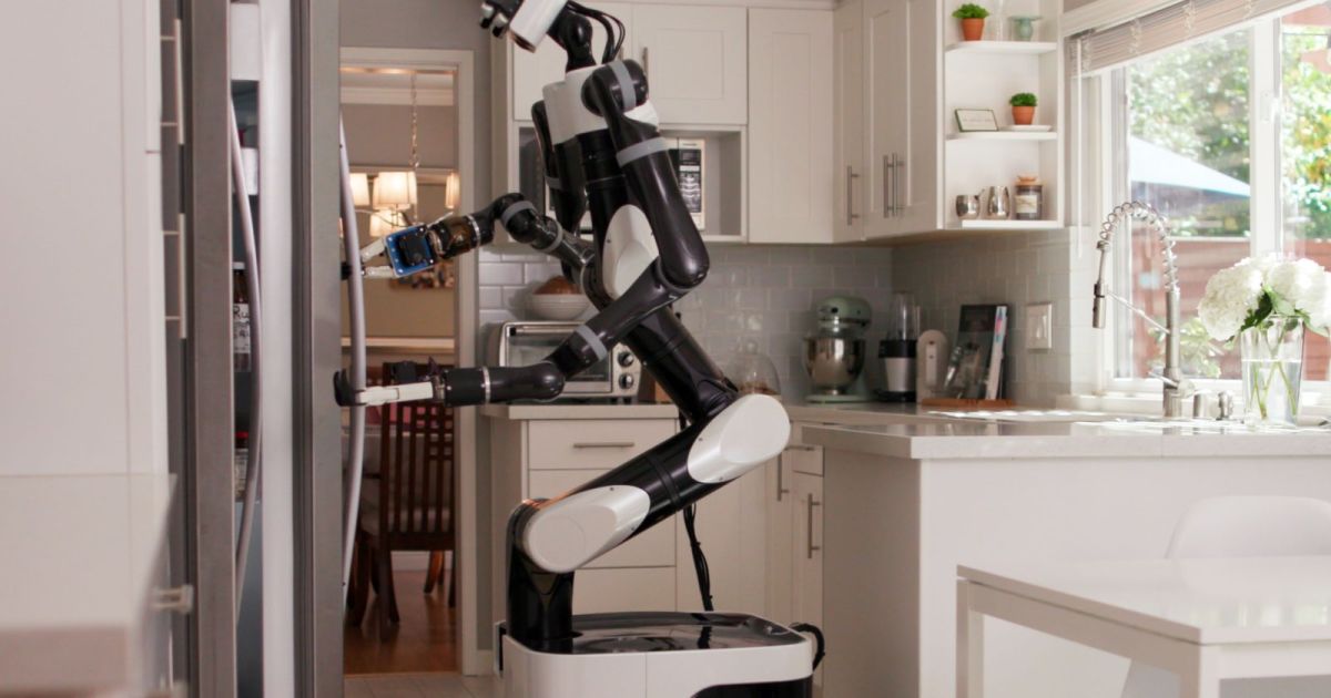 engadget's tweet photo. Toyota is using VR to train robots as in-home helpers https://t.co/IJi3ZUophx https://t.co/t95cnHjTvv