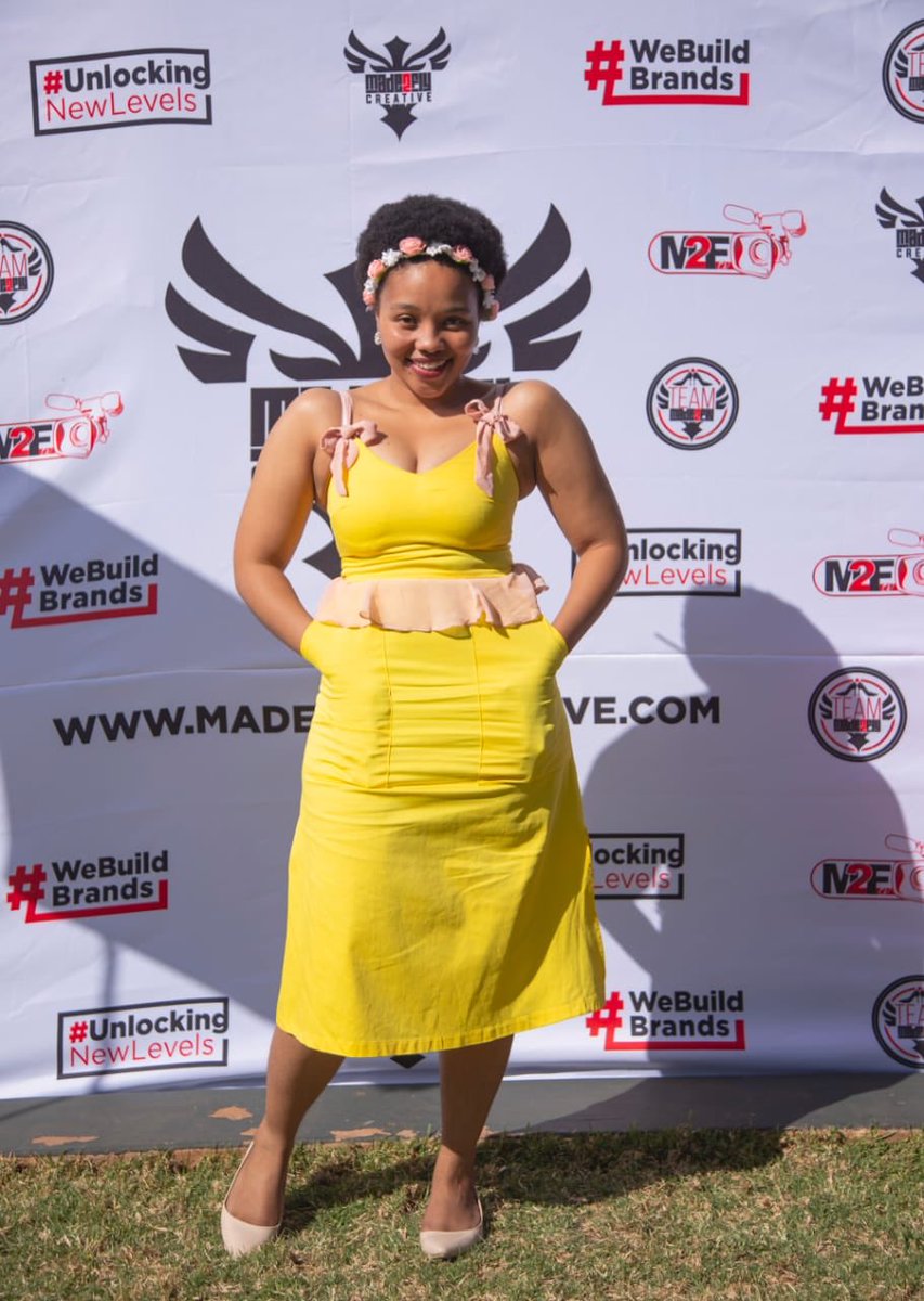 Made2Fly11's tweet photo. @leigh_shadow at the #TeamMade2FlyLuncheon hosted by #famcafeprivatechefs and #privatechefmd. Proudly sponsored by @blackrosegin 

Venue: the #made2flycreative office
#blackrosegin https://t.co/Brb7ea16qT