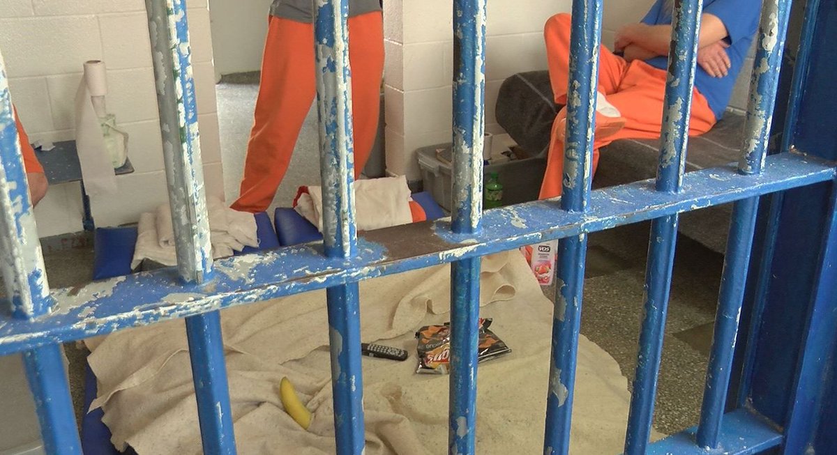 To curb overcrowding concerns, task force recommends construction of new Houghton County jail - <a href="/wluctv6/">TV6 & FOX UP</a> buff.ly/2InpxAh