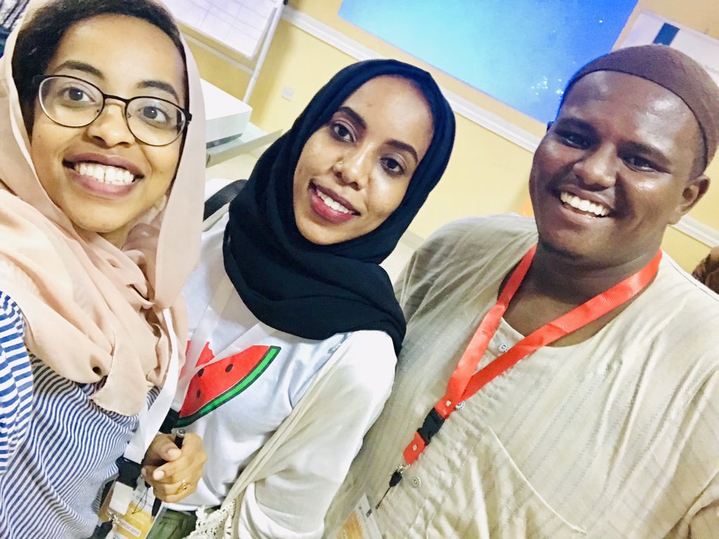 nahoodarbaab's tweet photo. Day 2
#249Startups #Mix2Build #Startups #Innovation #Entrepreneurship #Hackathon #Development #Sudan #Dowa8a https://t.co/VFZDac57oz