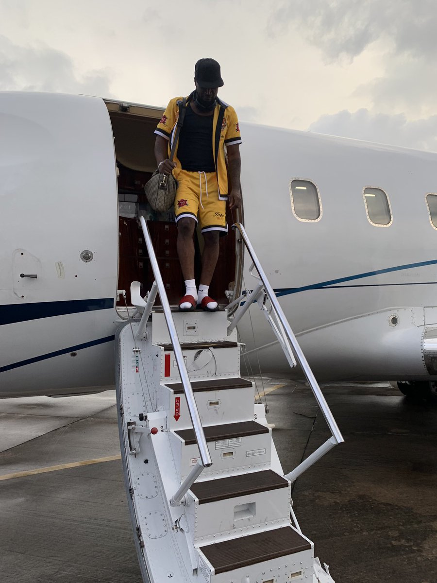 Karma Movement: Warri we have Landed🛬 it’s almost show time🕺🏽 @djxclusive83 I see you ma homie👍🏾 #WarriAgain2019 @brownhillcoliseum 📸@vzhun

BRAND NEW: Karma music Video Link👉🏾 youtube.com/watch?v=sHARDJ…