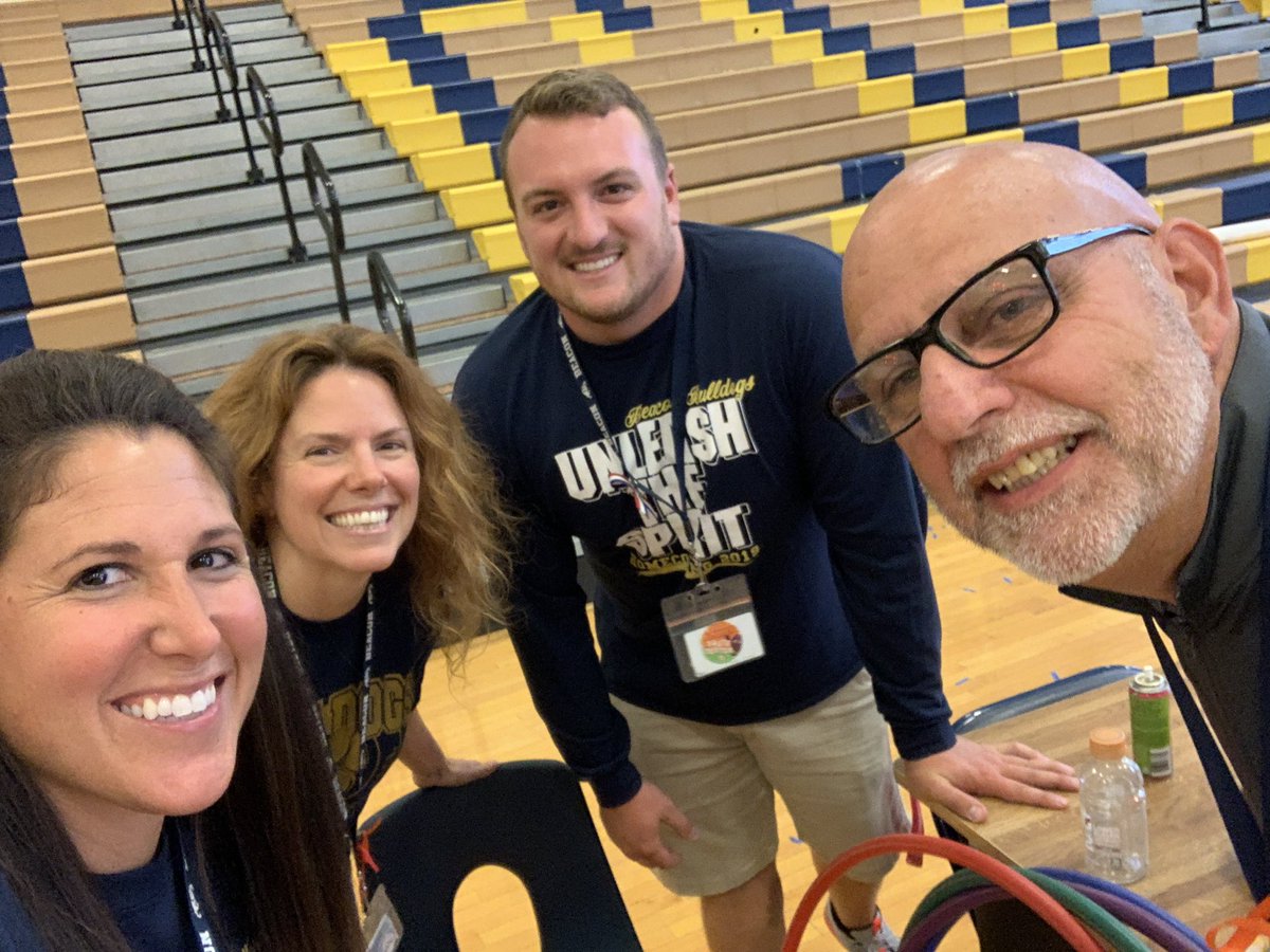 Christina Dahl tweet media