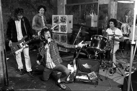 tomwaits tweet picture