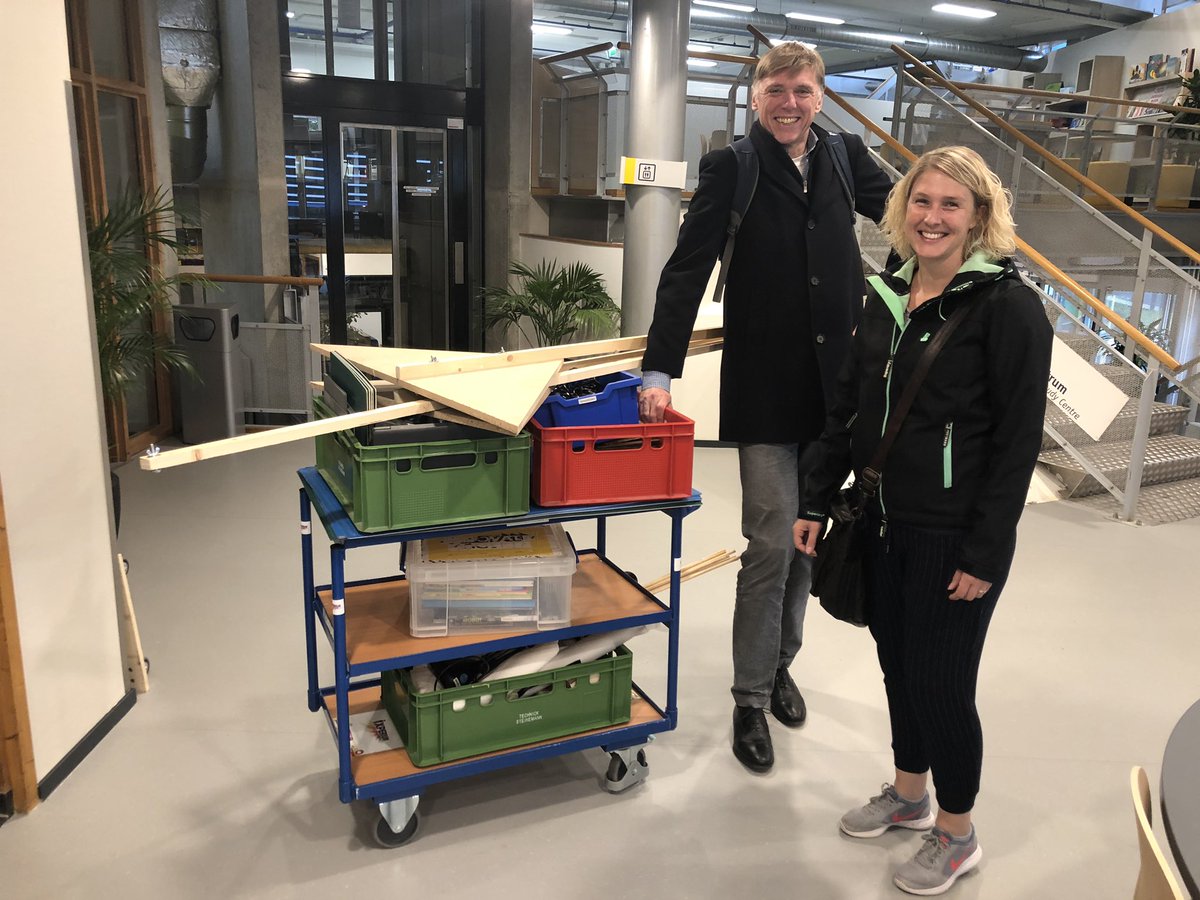Super gezellige mensen in de workshop Maakonderwijs tijdens #HAN #innovate #InexpectedX Een workshop van #Fabricavii over de rol van Maker Education in onze Smart Region.