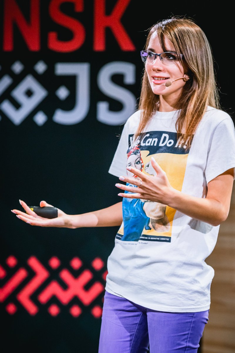 Lik04ka's tweet image. Photos from @CSS_Minsk_JS conference. Look at my hands, I definitely have the blood of Italians =) #CSSMinskJS