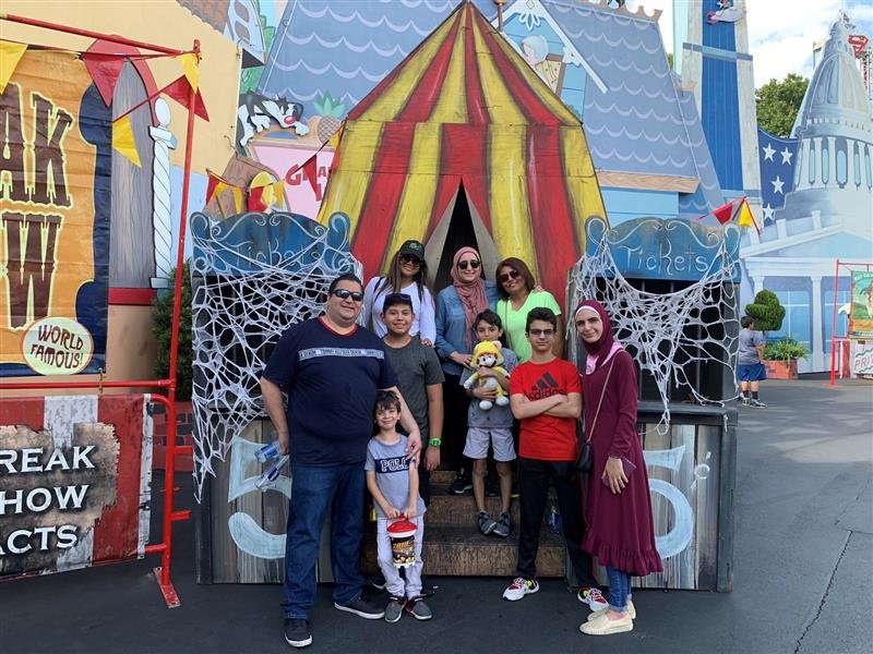 APartnerships's tweet photo. #APFamilyDay last weekend was a success! It was great to bring our families together to show our appreciation for our team members and all they do! #OneAP #SixFlags https://t.co/vl0qKggUev