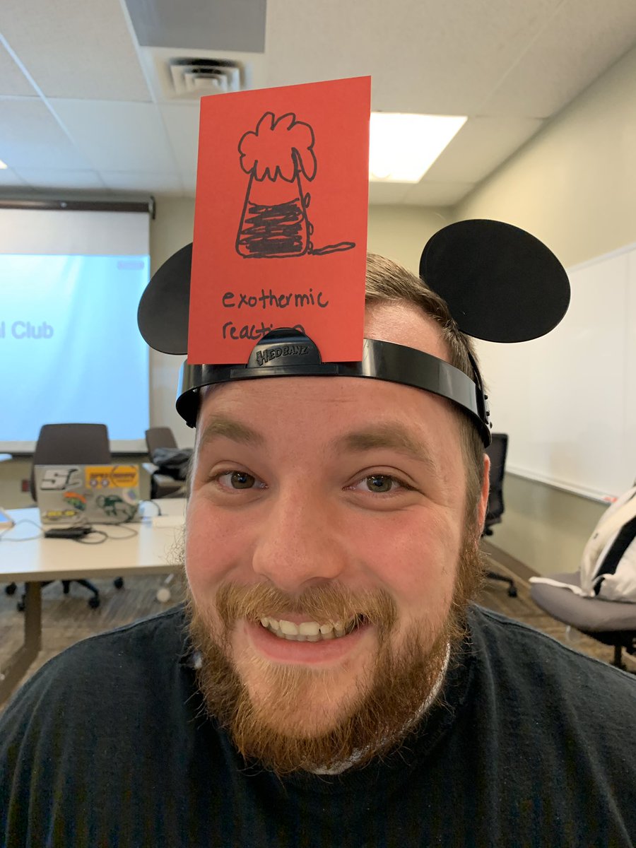 HimleyBeth's tweet image. Today in science methods, we played Headbandz to see how we can help our students ask quality questions. Also a great review game! #dsu360 @WieselerSylvia @MrShaunMaher @ms_beccanelson @cmoconnell2021 @SethWeidenbach