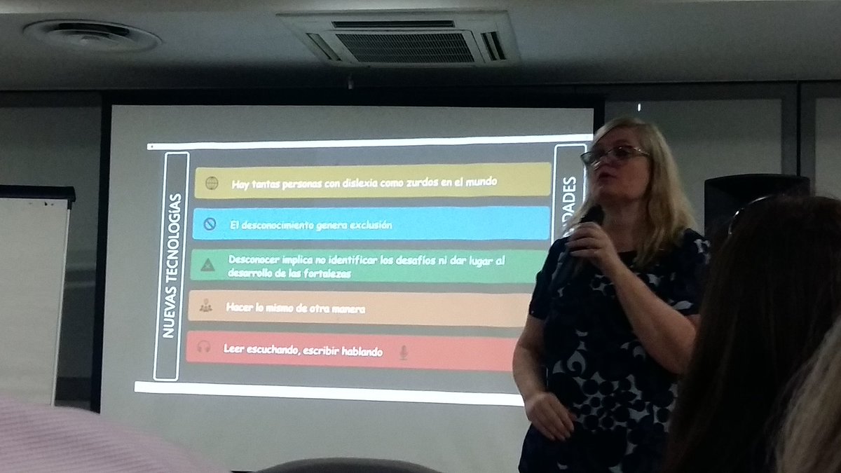 Ana Brox tweet media