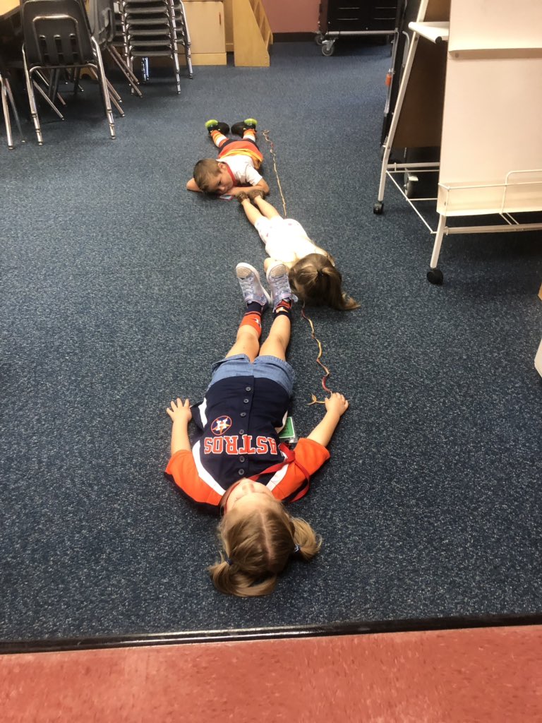 Did you know that an apple peel is 2 1/2 kindergarteners long? Happy Apple Day!! #kindersampson #sampsonstrong