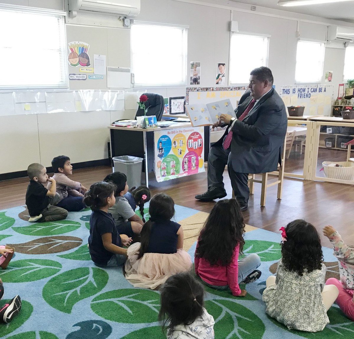 Thank you Mr. Morales for being a superhero to our preschoolers on 'Be A Hero Day' at @LindberghFlyers 
#lynwoodschools #ece #prek #BeAHero #maleinvolvement