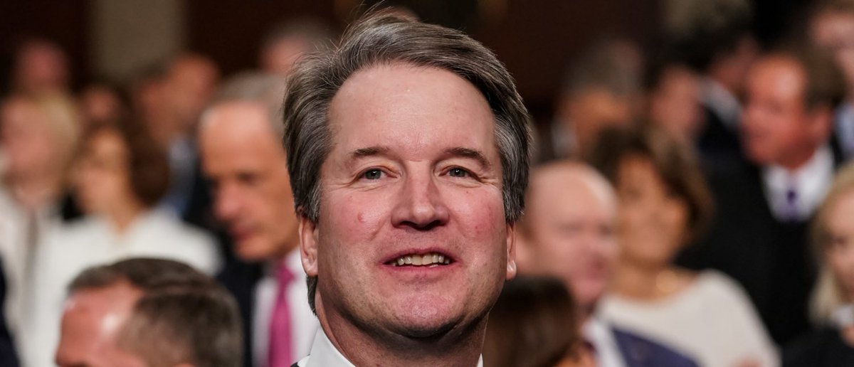 Chris_1791's tweet image. New York Times Kavanaugh Book That Floated Dubious Assault Allegation Doesn’t Hit NYT Best Selling List dlvr.it/RFWn3r #DCExclusivesBlurb #BrettKavanaugh via @DailyCaller