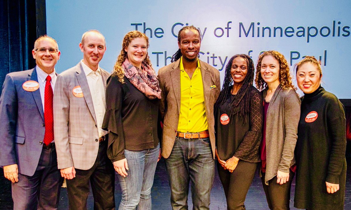 PaulHanscom's tweet photo. It was wonderful to meet with @ibramxkendi at this year's #itstimetotalk event. Thank you @YWCAMinneapolis for hosting again. #HowToBeAnAntiracist https://t.co/s7ePLn8V8p