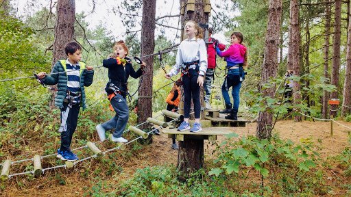 skippershill's tweet photo. Our Year 7s are having a fantastique time en France! Today’s activities have included sand surfing, Go Ape tree climbing and bowling. Lots of smiles 😊 #schooltrip #welovelanguages #triptofrance https://t.co/aFZIBqZ5iB