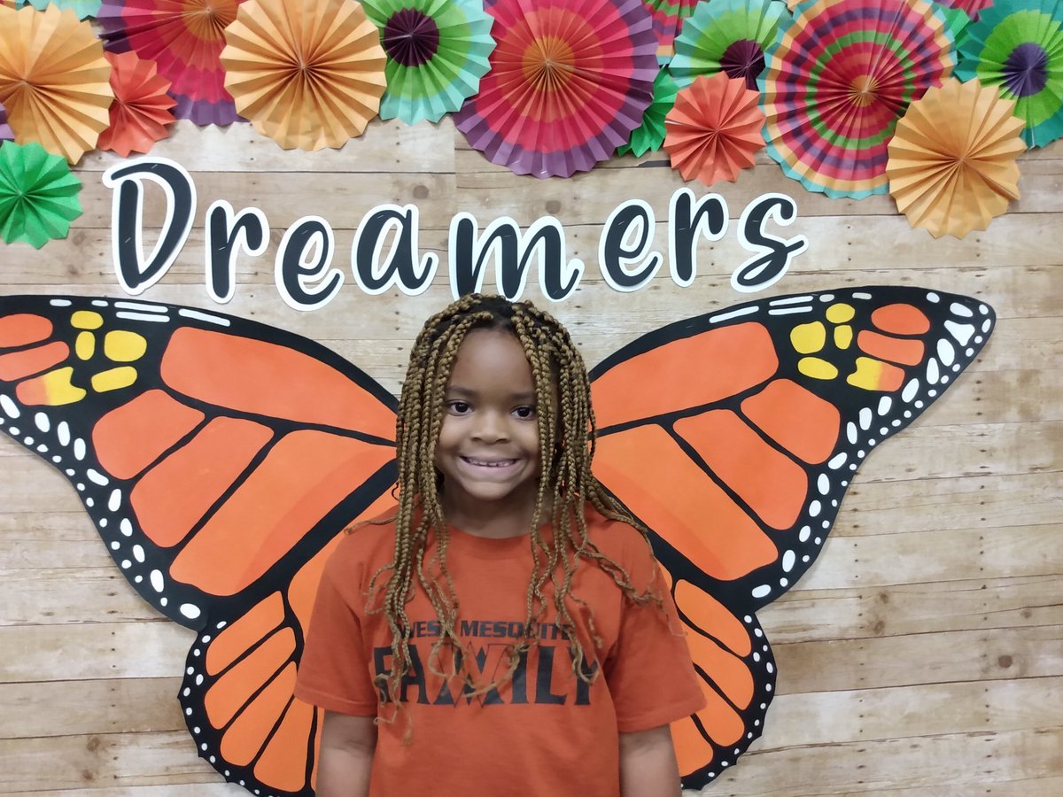 Students are enjoying Read Across Texas!  #ReadAcrossTexas #ReadYall #MesquiteReads #misdlibraries @TSLAC @mesquiteisdtx