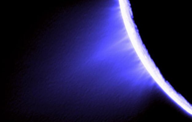 ahenk75's tweet photo. Another green light in the investigation of the habitability of Enceladus https://t.co/3CL0i0KLmD #Space #exobiology #liveinspace #Science https://t.co/R2AtwgQXMP