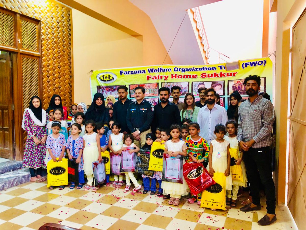ShahBhatti143's tweet photo. #Sindh_Youth_Organization_SYO  Distributed #School_Bags To #Orphan_Sweet_Angels at Fairy Home Sukkur, 
Thank You So Much #AIG_Sukkur Respected 
Dr @Jamil Ahmed Sahab For Joining Us, 

#Work_For_Huminaty #Biggest_Organization_Of_Sindh,

#ShahzAib_Bhatti 
#SYO_Founder https://t.co/n1aouIpAMA
