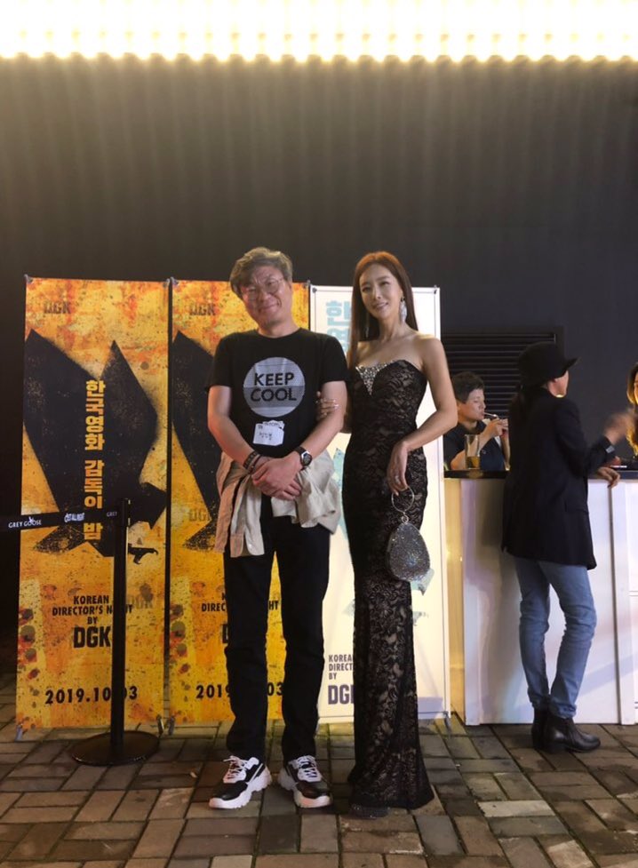 iriskimhj's tweet photo. 제24회 #2019부산국제영화제 #BIFF 💃🏻🎉
#Speacial_thanks_to 
ᶜᴿᴱᴰᴵᵀˢ ᵀᴼ
💄 #제니하우스_현진쌤 @jennyhouse_hyunjin 
💇‍♀️ #제니하우스_윤미쌤 @yunmizo
💅 #제니하우스 #네일아트
💍 #J_ari #정예진디자이너 @j.ari1004
💎 #alliche #엘리체
👗 #드레스 #클러치 #슈즈 
 #여배우 #김혜진 https://t.co/9ER0YzOp0z