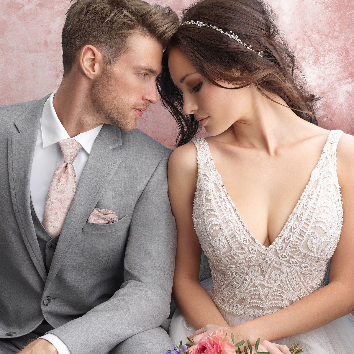 Your moment means the world to you, so it means the world to us!  Come to Malmrose Bridal to get the full experience.  Make it memorable!  Make it Malmrose!
#malmrosebridal #bridalgowns #suitrentals #tuxrentals #wecantwaittoserveyou #utahbrides