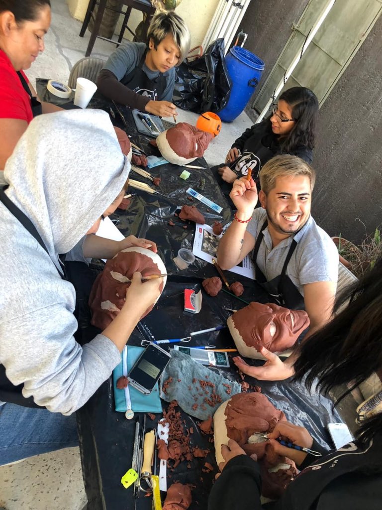 Gofxstudio's tweet photo. #segundo día de clases en nuestro taller de caracterización y diseño de fx en #Tijuana  no olvides seguirnos en nuestras redes sociales https://t.co/j6fxpD5xEJ