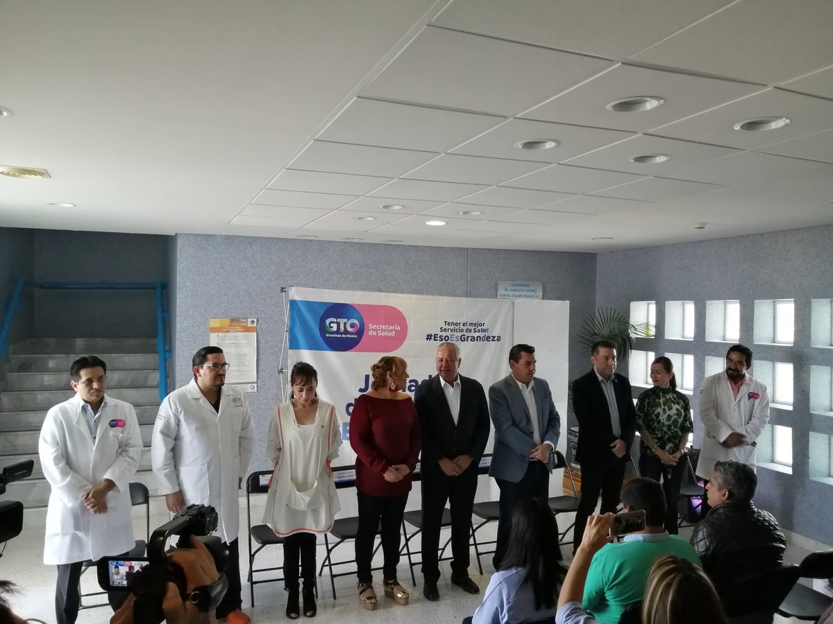drfelipeabundes's tweet image. Hoy en el Hospital General de @DoloresHgoGto dieron inicio las jornadas extramuro de cirugía de próstata de @SaludGuanajuato, beneficiando a 40 pacientes. En hora buena @DrDanielDiazGto, @diegosinhue, Dr Rafa, Dr Valdo