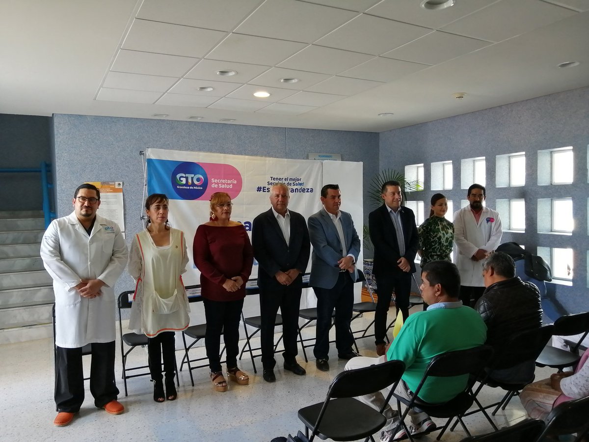 drfelipeabundes's tweet image. Hoy en el Hospital General de @DoloresHgoGto dieron inicio las jornadas extramuro de cirugía de próstata de @SaludGuanajuato, beneficiando a 40 pacientes. En hora buena @DrDanielDiazGto, @diegosinhue, Dr Rafa, Dr Valdo