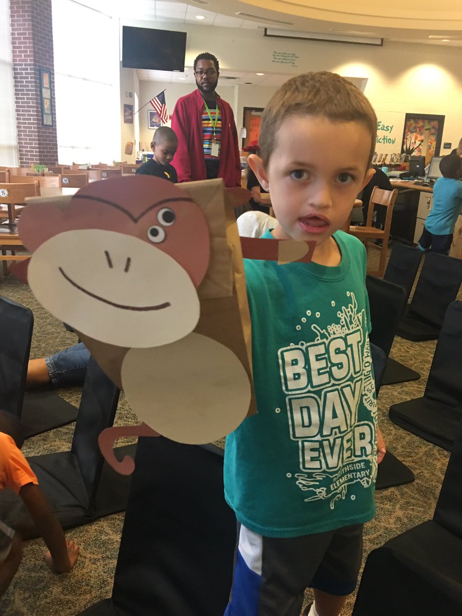 library_sut's tweet photo. It’s Fri-Yay!!! Today’s jungle adventure for my favorite class was monkeys!! #itsajungleoutthere #wildaboutbooks @sutscotties https://t.co/wuXn0kYQnl