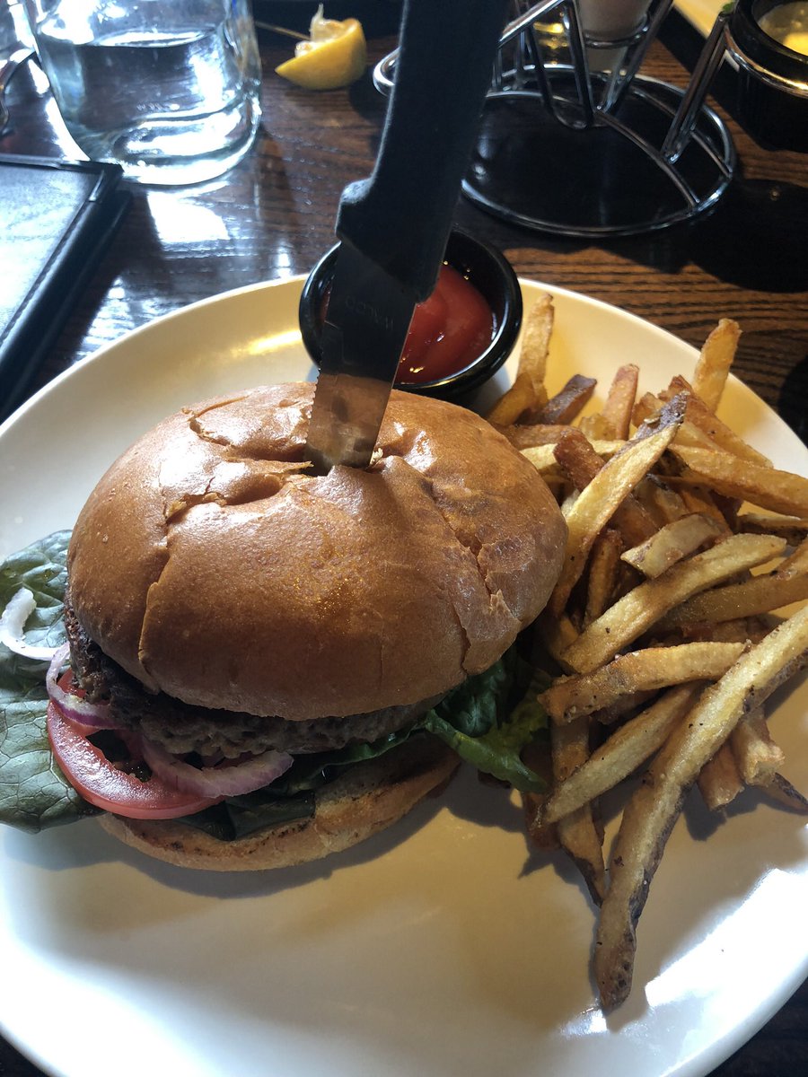 EmilyMontecalvo's tweet photo. Just a few different meals I’ve enjoyed since going vegan, a thread: https://t.co/2N6jIB0Nm7