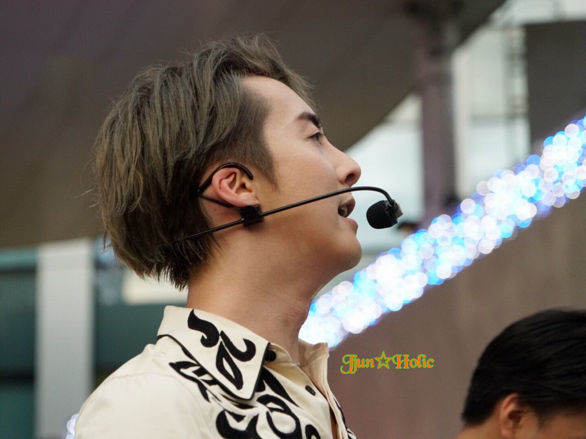 jjun_holic's tweet photo. 노래 부르는 모습도 멋지죠?ㅎㅎㅎ
빨리 보고싶어요~화이팅!!!나!!!ㅋㅋㅋ
@official_KHJ87  @KHJ_JJUN 
#CatchTheWave 
#onsale
#releaseevent
#20190924
#divercitytokyo 
#KimHyungJun
#김형준
#キムヒョンジュン
#SS501 #DoubleS301 https://t.co/2BHplgcrYq