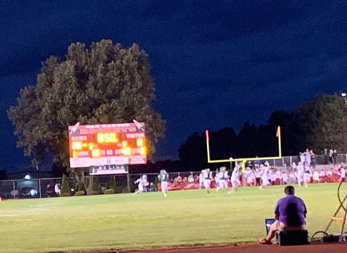 theresagavarone's tweet photo. I was in Oak Harbor tonight to watch the @OHRocketFB game!  I also presented a President’s Letter congratulating @BCS_Supt and students on @BCS_SchoolDist’s high ranking on the school report card.

Thanks to everyone who attended and gave me a warm welcome! https://t.co/WCrOZLGcdn
