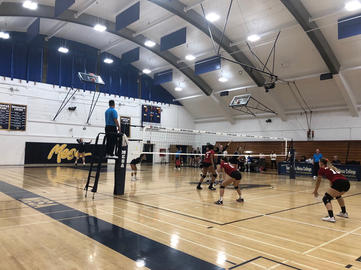 DrPamLuster's tweet photo. The ⁦@sd_mesavball⁩ Lady Olympians are up 2-0 over ⁦@palomarcomets⁩ exciting 3rd set ...#LetsgoMesa https://t.co/3dS0KUTQ69