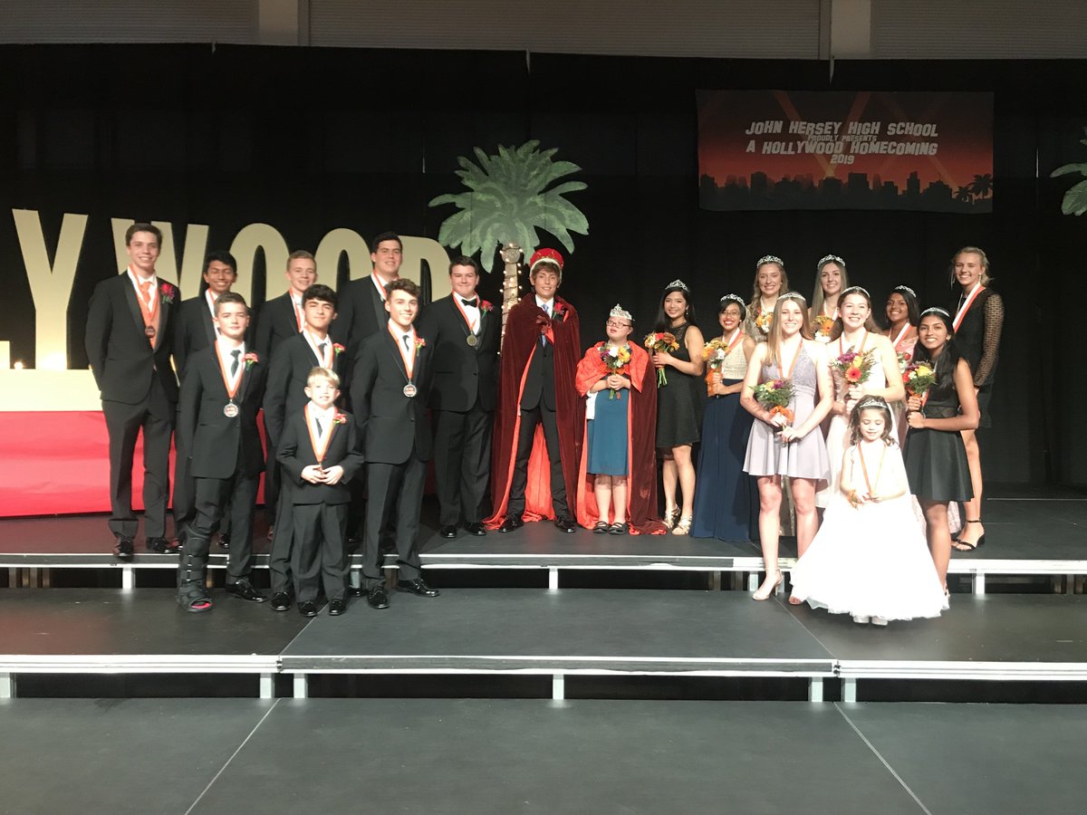 HerseyHuskies's tweet photo. The 2019 Homecoming Court.
A wonderful representation of our school!
#HC19 #HuskiePride https://t.co/vJe0Map4ss