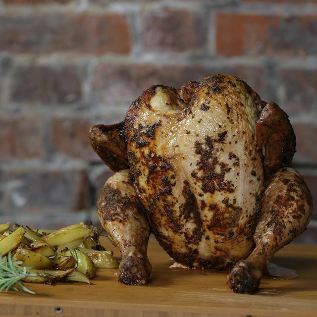 grillson's tweet photo. Bier Hähnchen auf dem Bob..
#pelletgrill #grillson #bbqporn #bbqlovers #beerchicken https://t.co/Gq2X8nTOrh