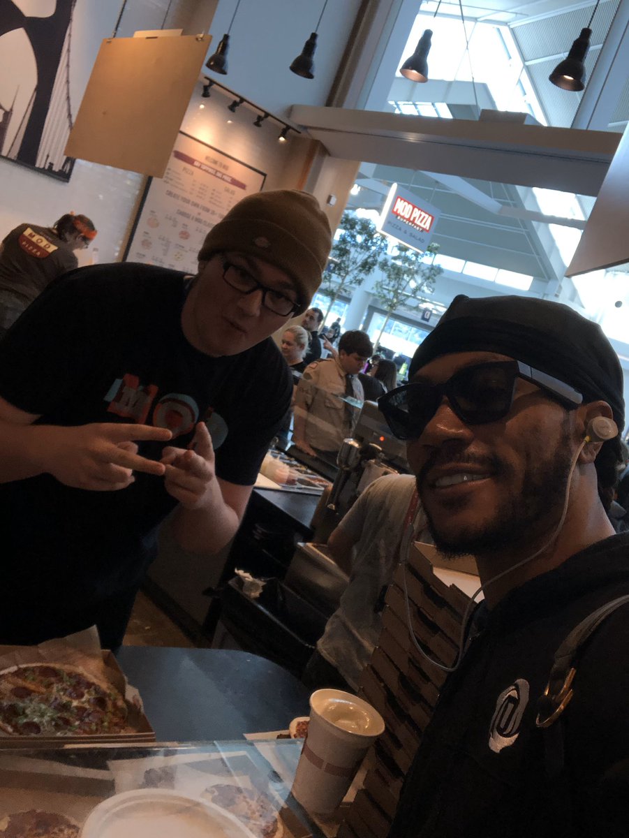TravisVR_'s tweet photo. Happy birthday buddy! Hope you have a great day @drose https://t.co/vpJpHceOBQ