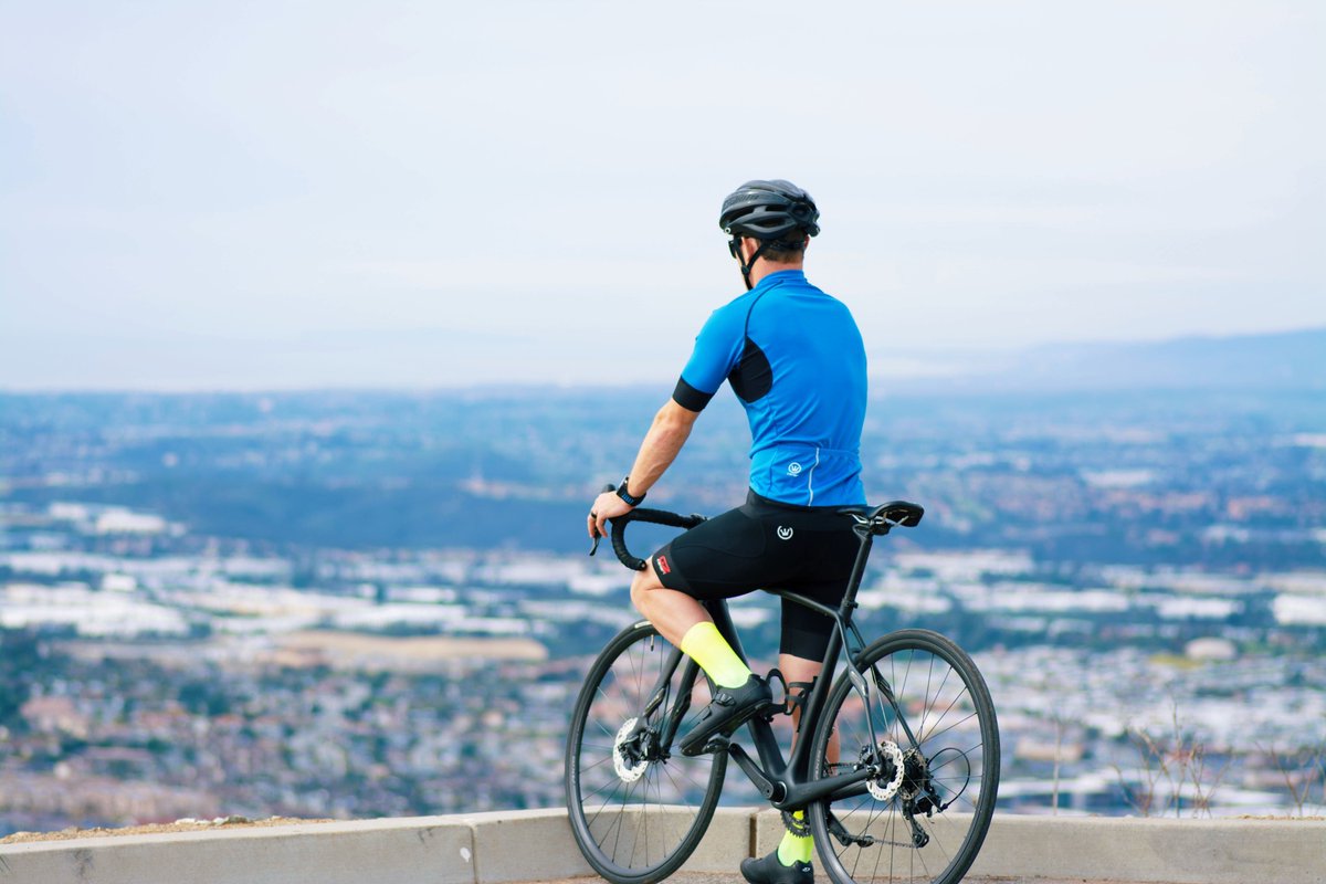 CanariCyclewear's tweet photo. The views never get old. 

.
#canari #canaricyclewear #goride #havefun #lookgood #cyclephoto #cycling #downhill #menscycling #womenscycling #bicycle #racebike #cyclist #cyclelife #team #kitup #cyclejersey #cycleshorts #custom #customgear #customcycling #customkit #canaricustom https://t.co/QPJdNZiJEC
