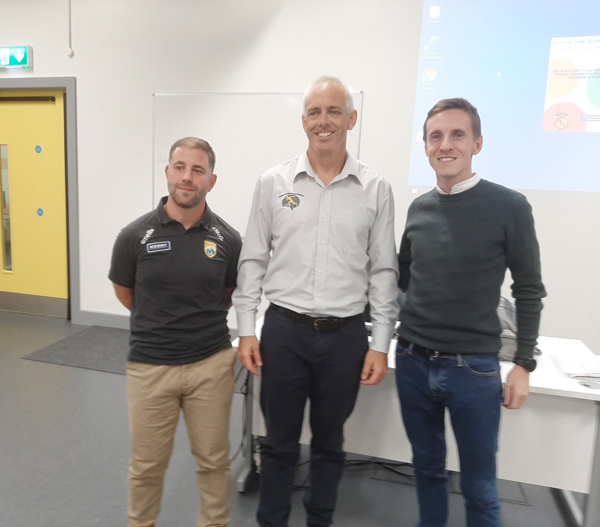 DerekGriffin86's tweet image. It was a pleasure to speak alongside @TimGabbett &amp;amp; @jasonmcgahan1 for our #PaintoPerformance workshop this evening. Thanks to everybody who supported the event. A great audience with some great Qs at the end.