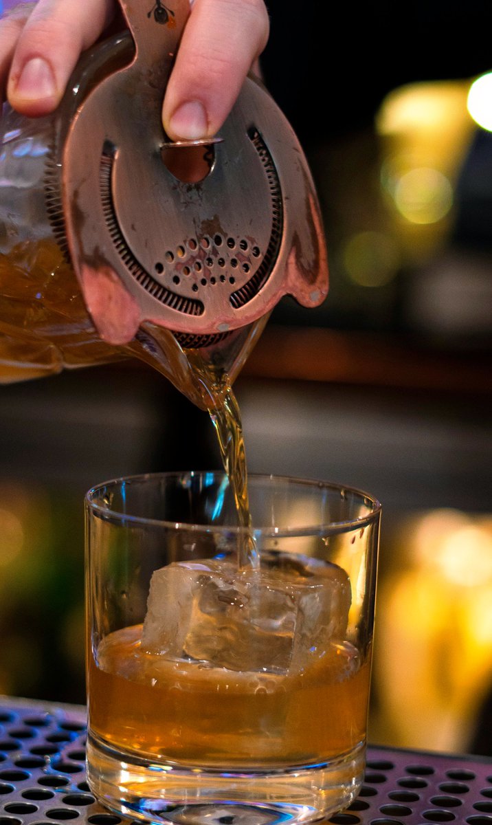 Whether it’s a celebration, or just a day with friends, this pour’s for you! #WeGotYou #Cheers #Mixology #Cocktail #SantuariLa