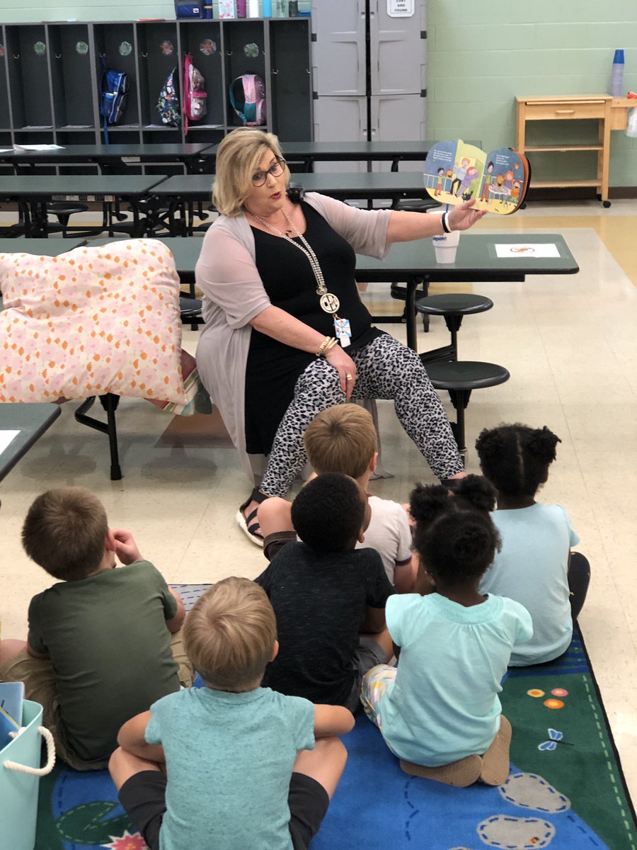 PrimarilyMedia's tweet photo. Loved walking into #KidsPLUS and seeing the teachers #reading #books to their groups. The children were so engaged. #BogerReads #TeamBoger #TeachCabCo #readmore #ReadAloud #Read15 https://t.co/Q5F35C3AxN