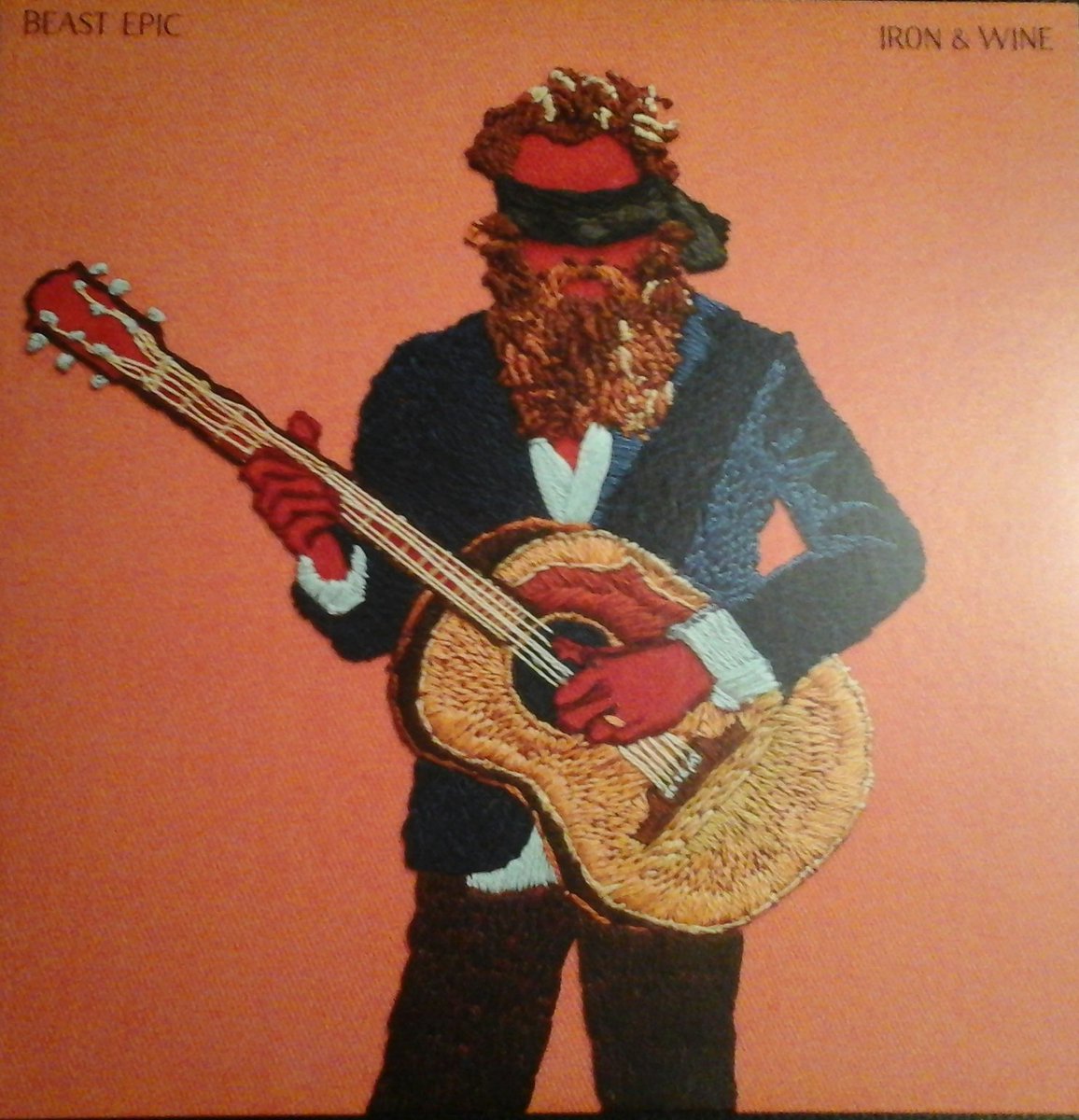 joseprroca's tweet image. Un #LP on #SamBean torna al segell #SubPop per fer un disc amb una instrumentació sencilla tot i que molt ben acompanyada (pianos, guitarres acústiques, mandolines, banjos, bateria concises) tot al servici de la veu de Bea
#IronAndWine @IronAndWine #AlternativeSinger #Songwriter